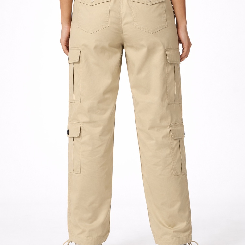 Trendy Beige Cargo Pants for Women - Classic Wide-Leg Style - Picture 2 of 6